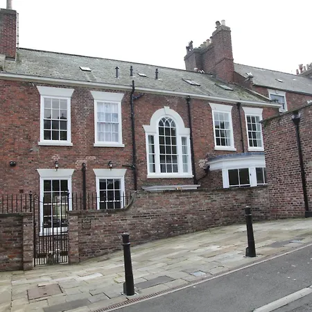 Thistlebank Townhouse 4* Whitby