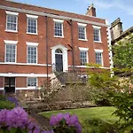 Thistlebank Townhouse Whitby