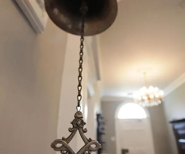 Thistlebank Townhouse 4*