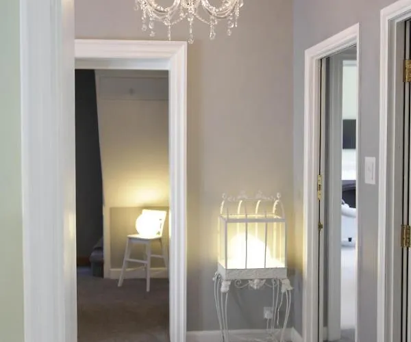 招待所 Thistlebank Townhouse 4*